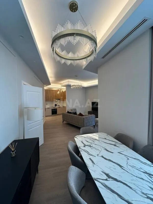 Kirayə verilir 2 otaqlı mənzil 92 m²