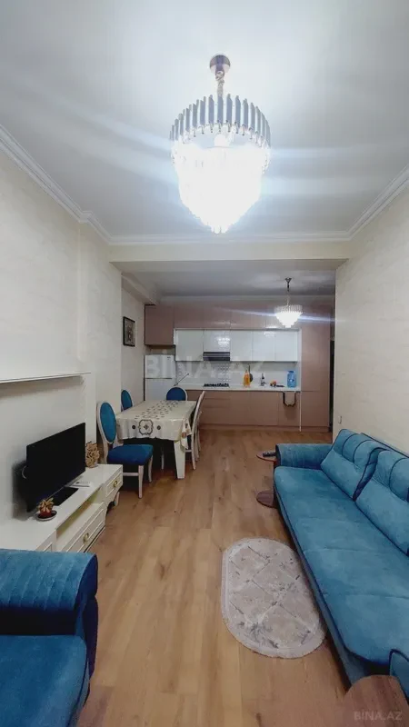 Kirayə verilir 2 otaqlı mənzil 70 m²