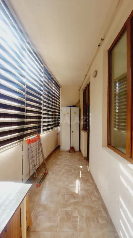 Kirayə verilir 2 otaqlı mənzil 70 m²