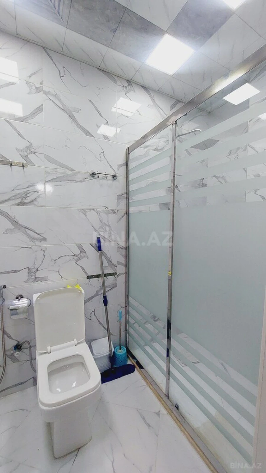 Kirayə verilir 2 otaqlı mənzil 70 m²