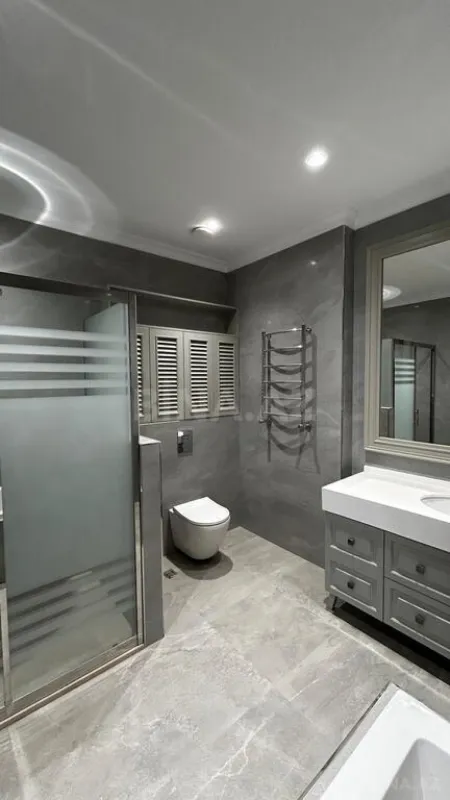 Kirayə verilir 4 otaqlı mənzil 200 m²