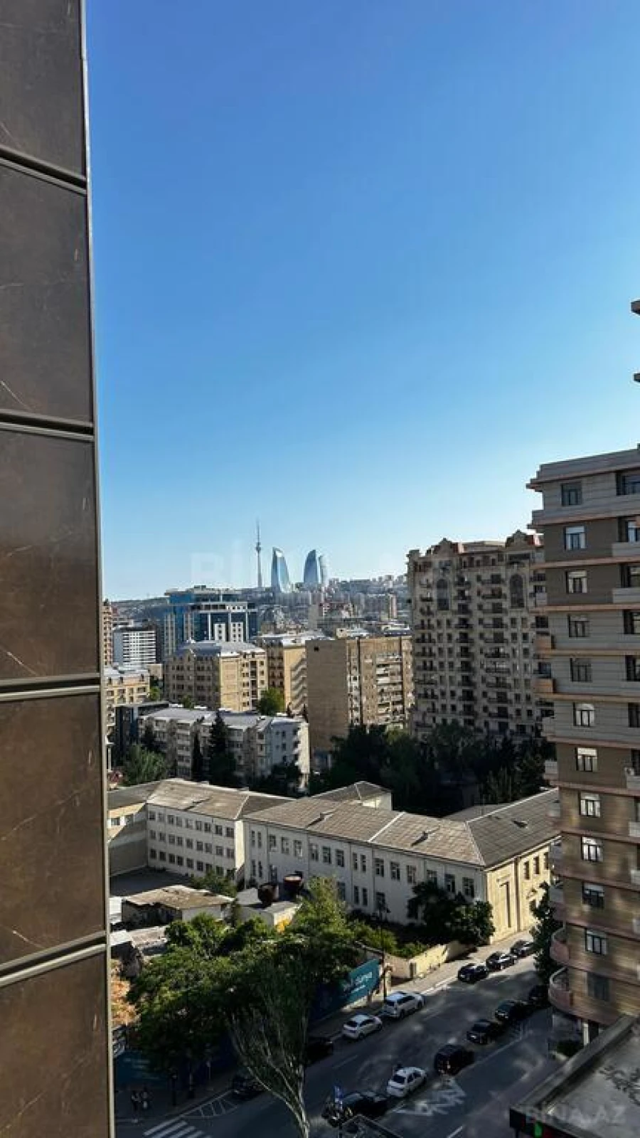 Kirayə verilir 4 otaqlı mənzil 200 m²