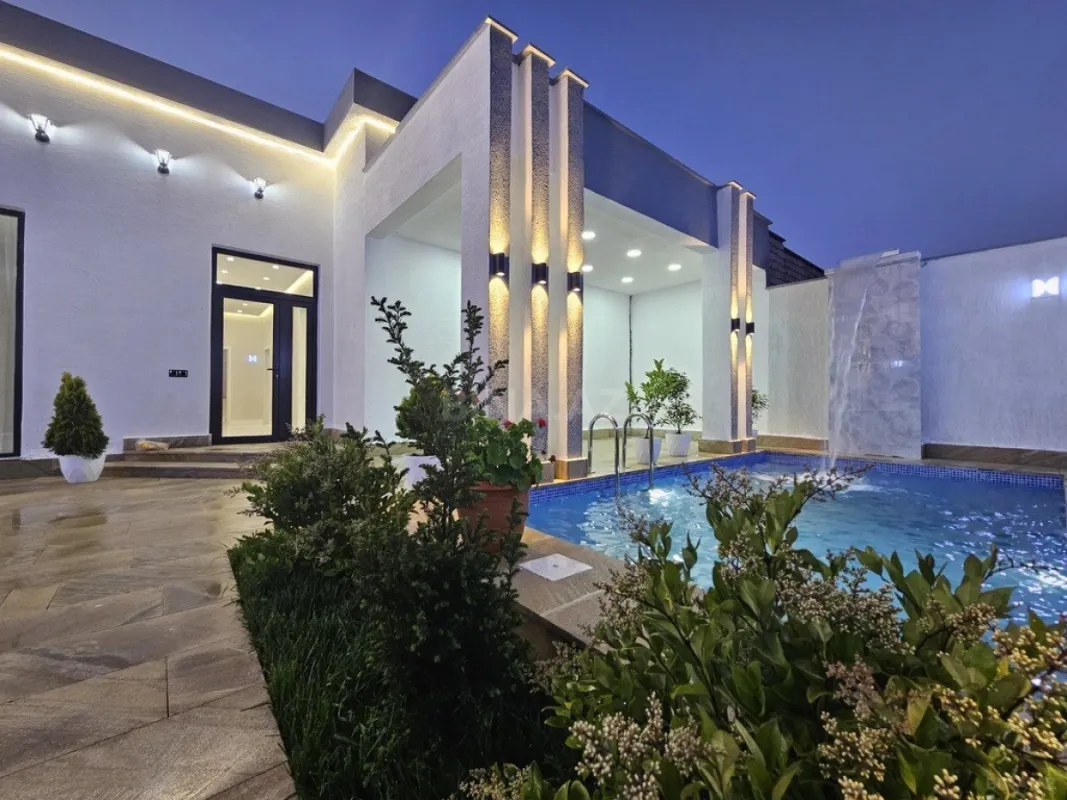 Satılır 4 otaqlı həyət evi 150 m²