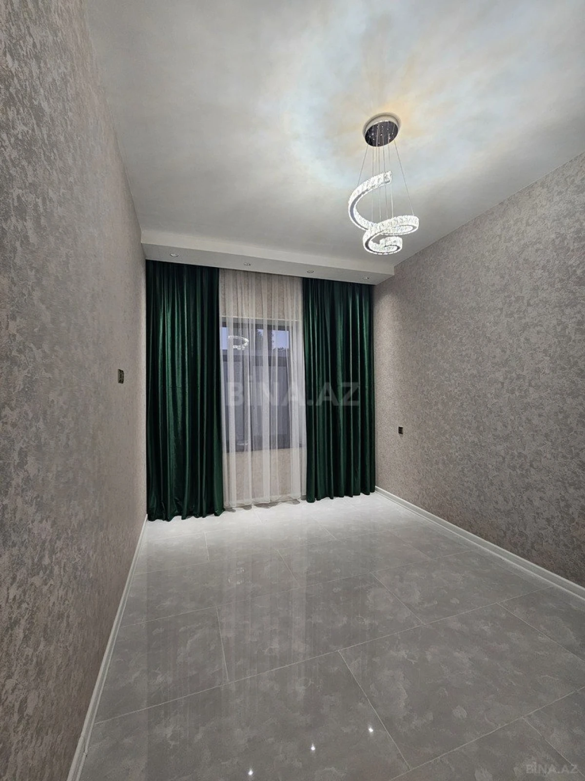 Satılır 4 otaqlı həyət evi 150 m²