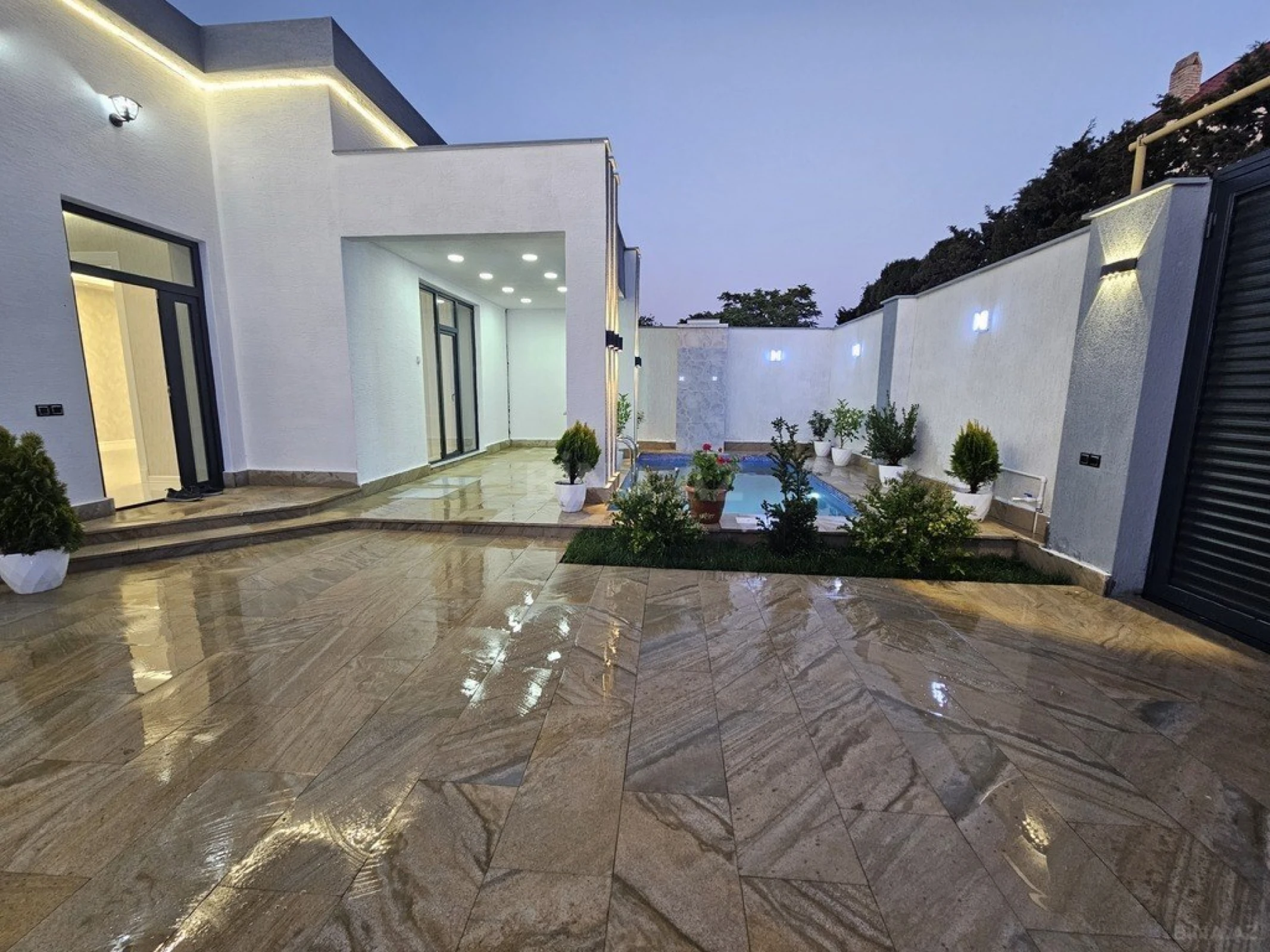 Satılır 4 otaqlı həyət evi 150 m²