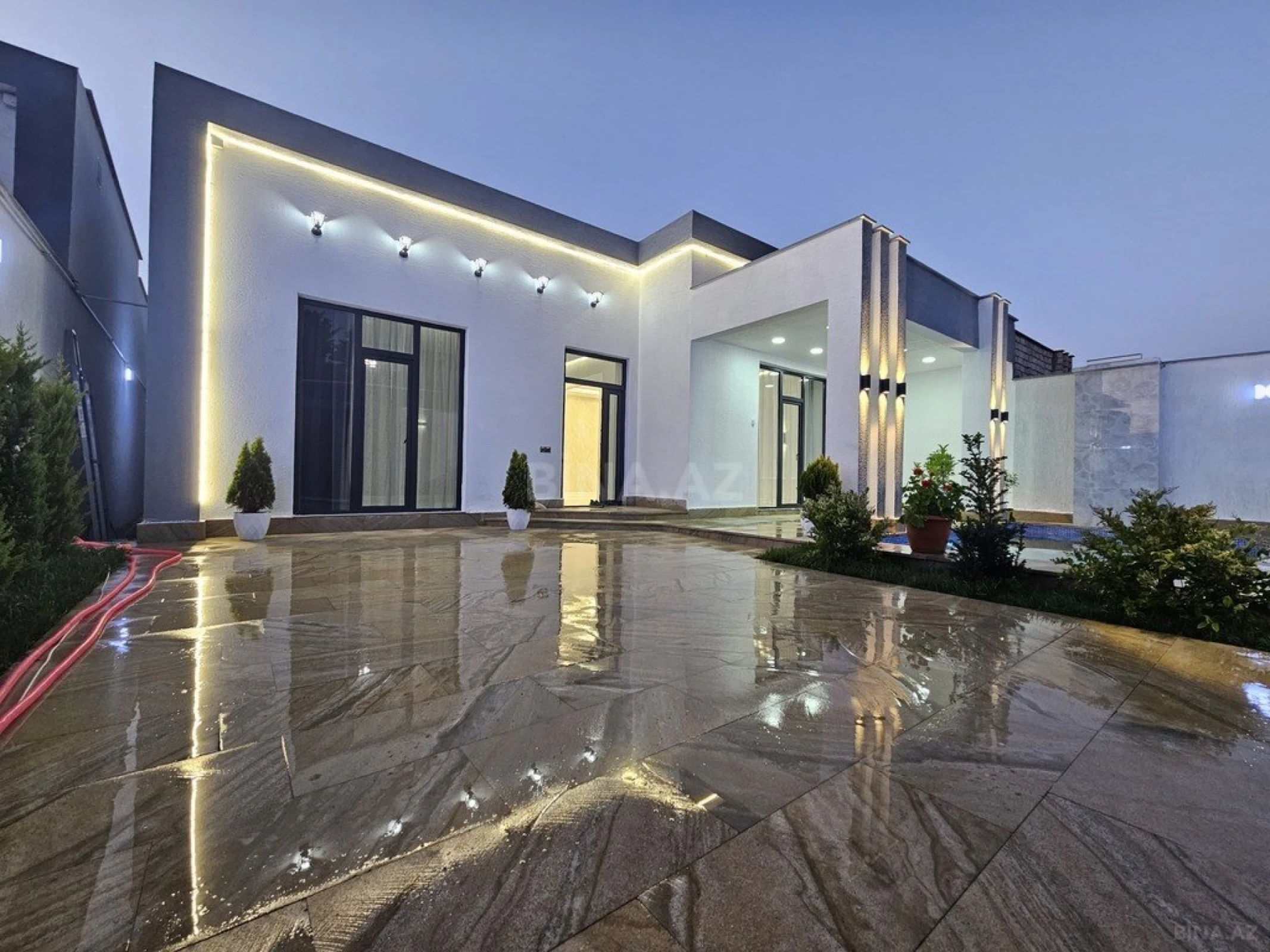 Satılır 4 otaqlı həyət evi 150 m²