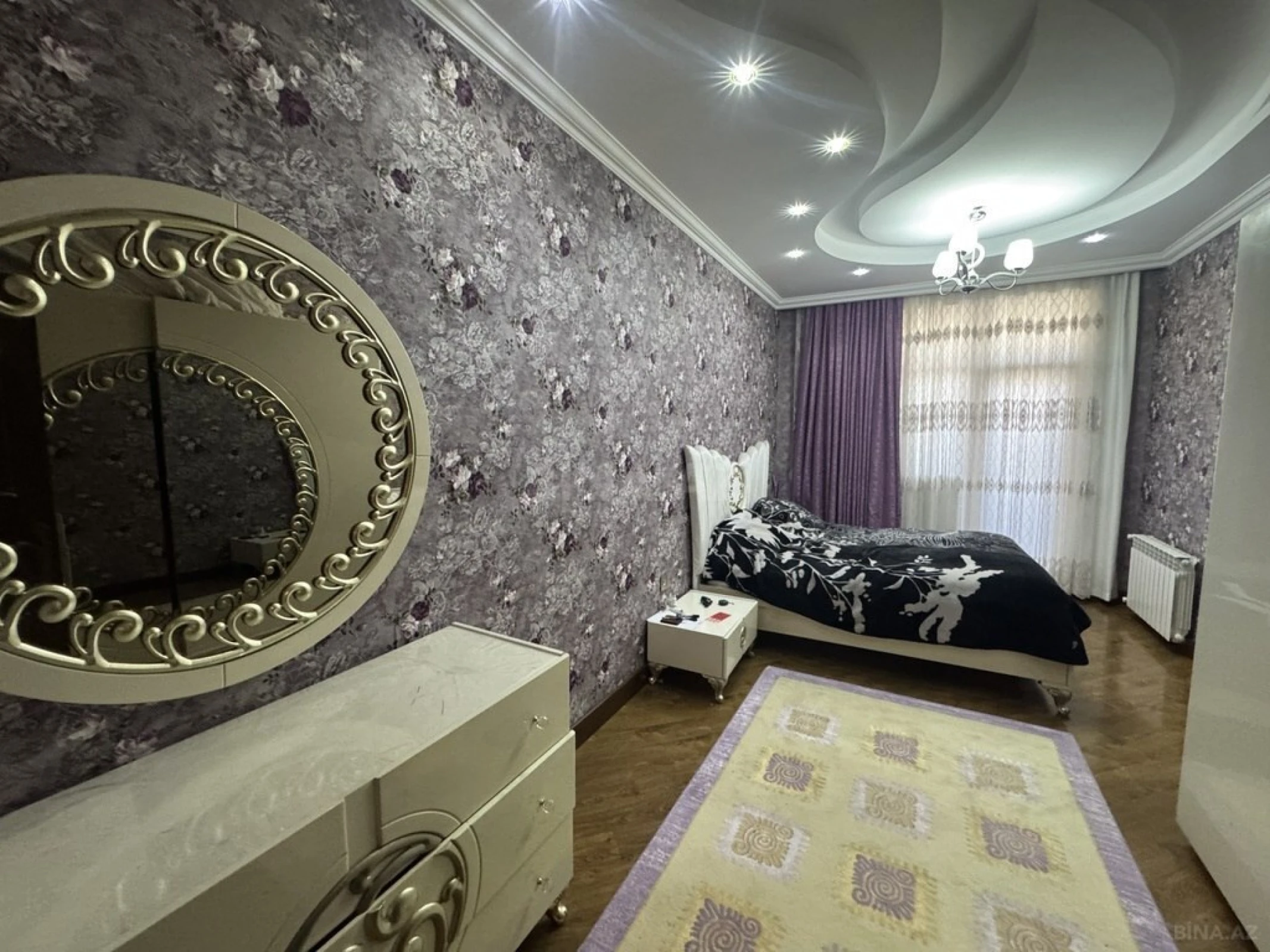 Satılır 4 otaqlı mənzil 226 m²