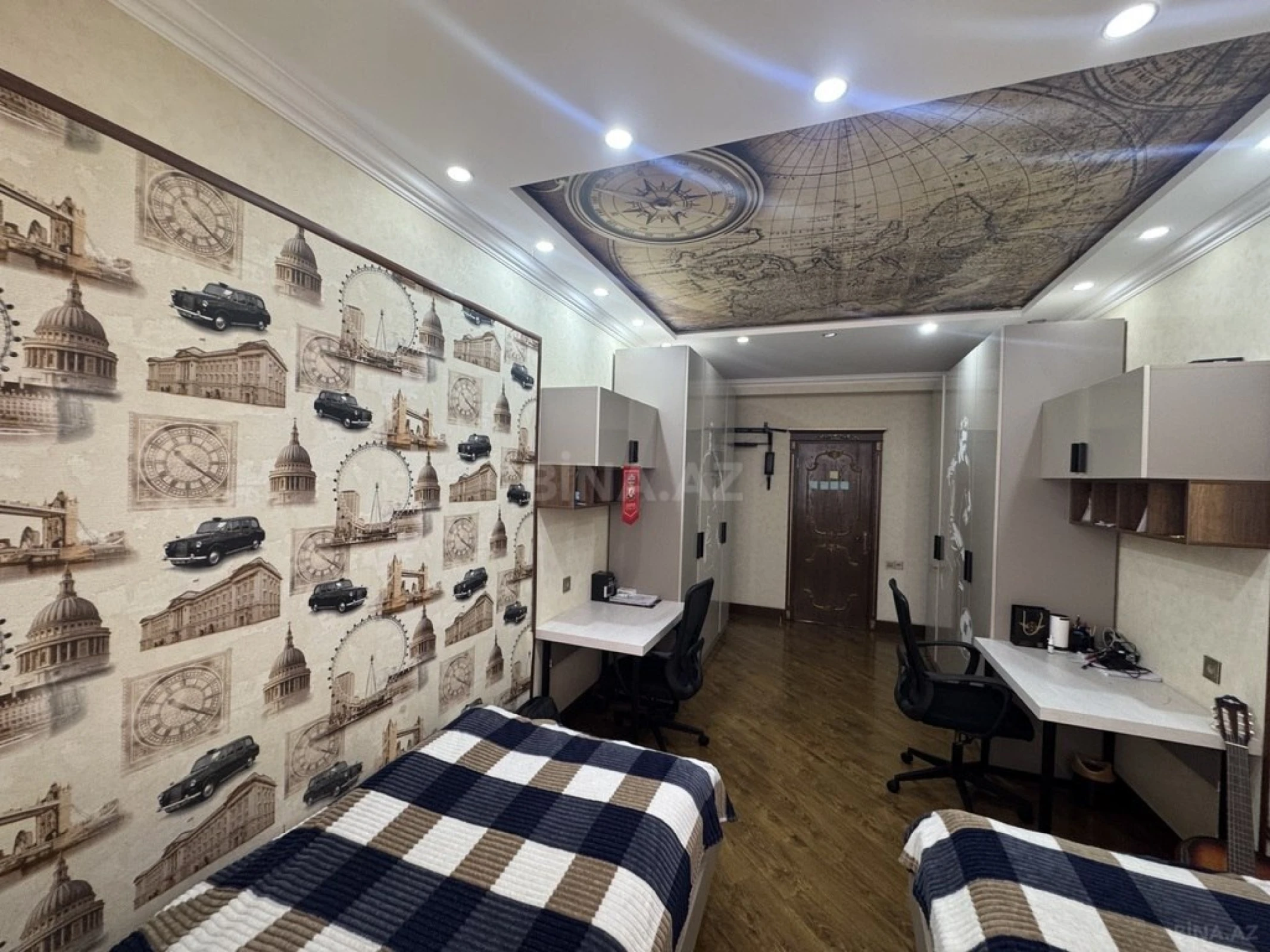 Satılır 4 otaqlı mənzil 226 m²