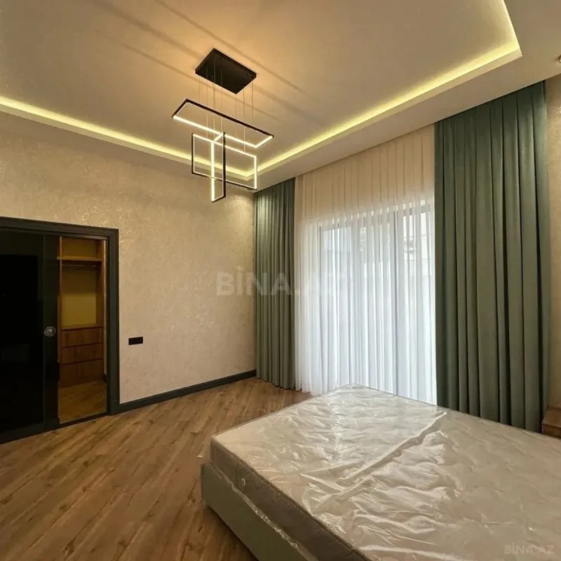 Kirayə verilir 4 otaqlı həyət evi 250 m²