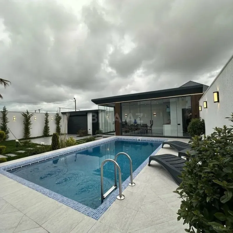 Kirayə verilir 4 otaqlı həyət evi 250 m²