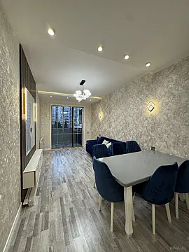 Satılır 2 otaqlı mənzil 58 m²
