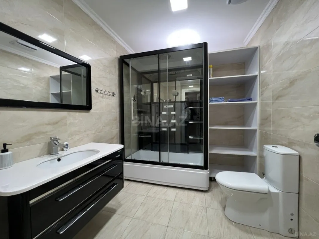 Kirayə verilir 3 otaqlı mənzil 165 m²