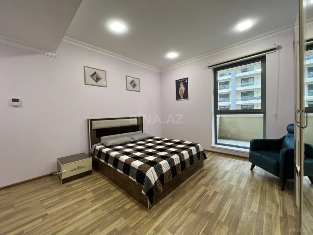Kirayə verilir 3 otaqlı mənzil 165 m²
