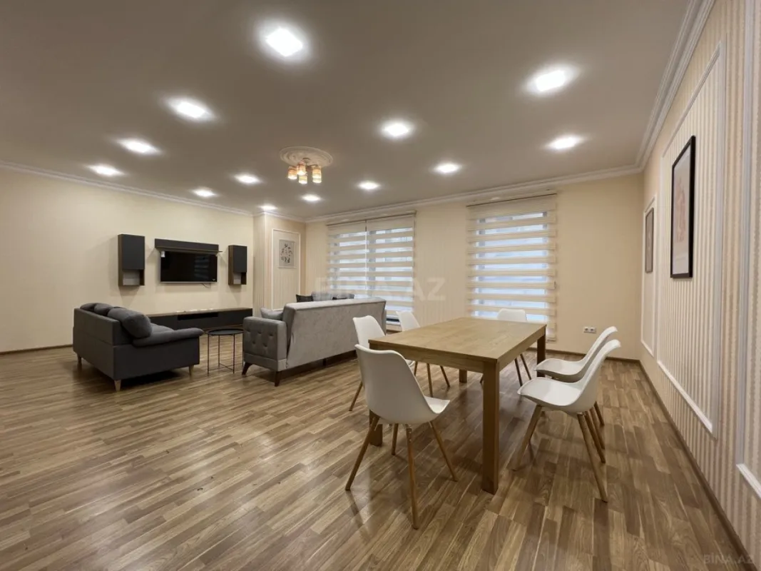 Kirayə verilir 3 otaqlı mənzil 165 m²