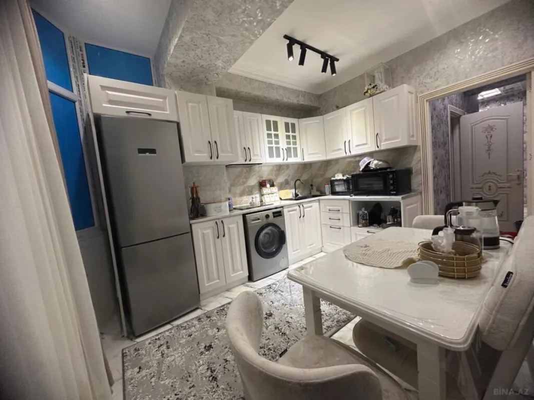 Satılır 2 otaqlı mənzil 90 m²