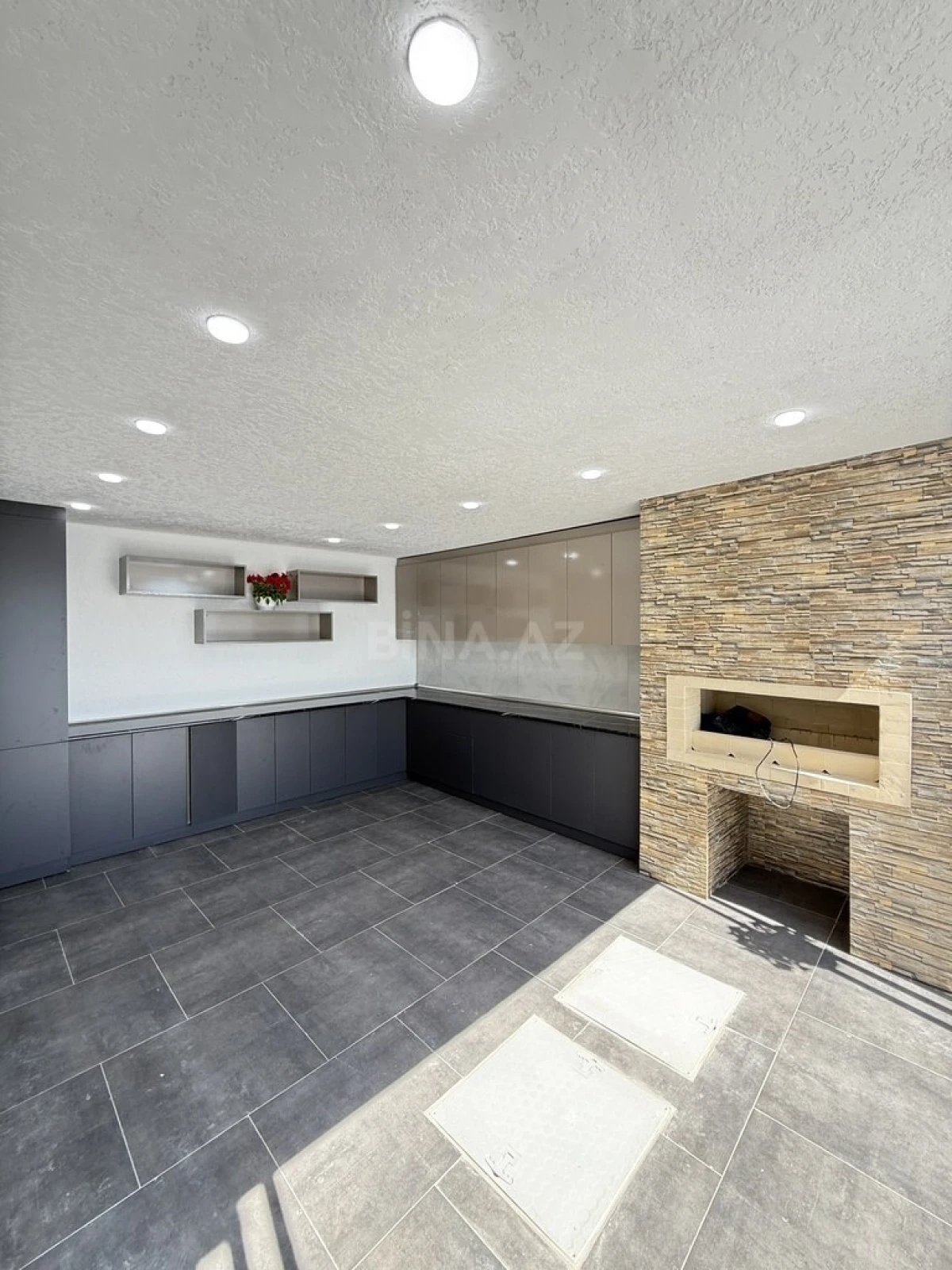 Satılır 4 otaqlı həyət evi 140 m²