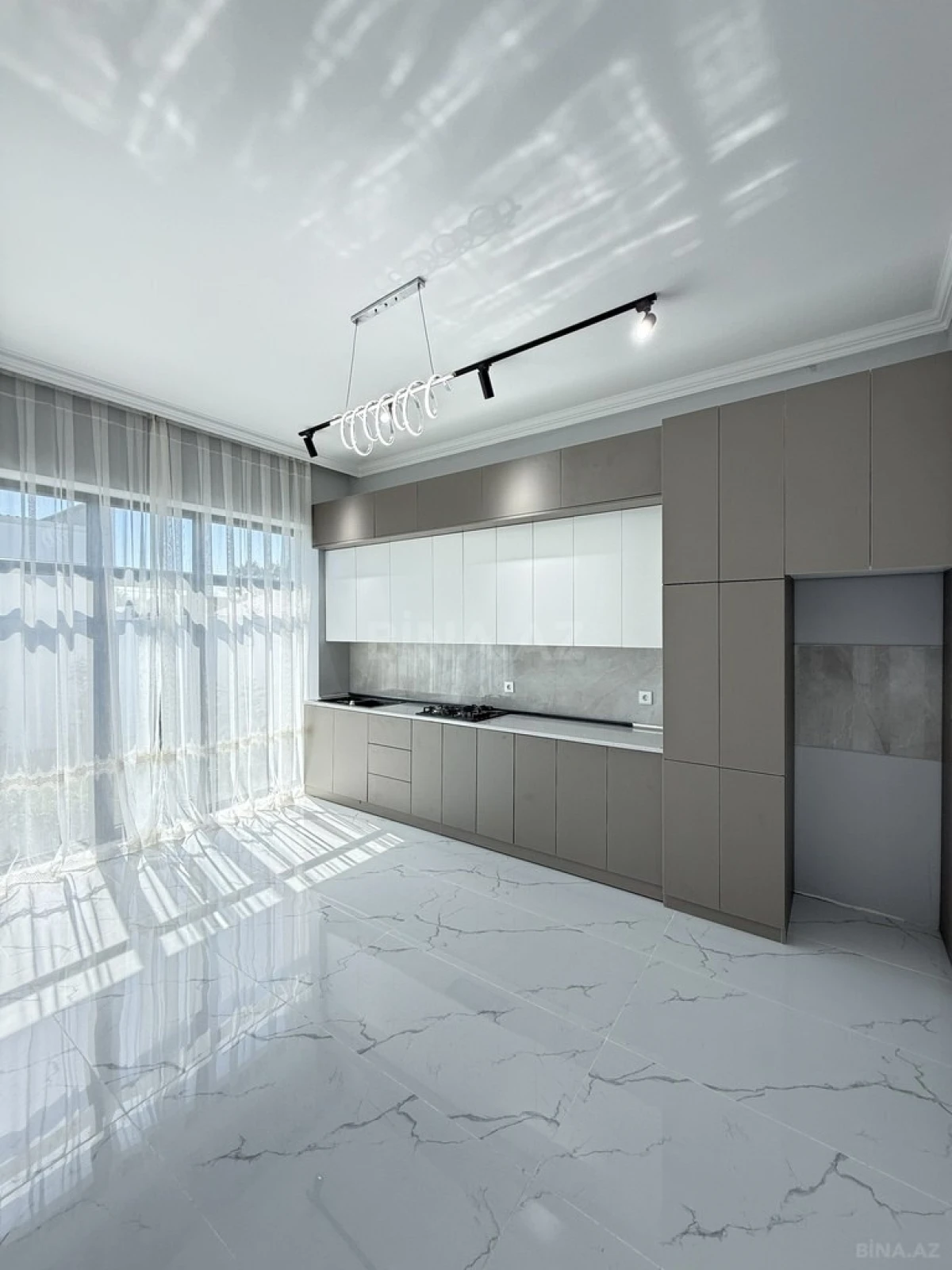 Satılır 4 otaqlı həyət evi 140 m²