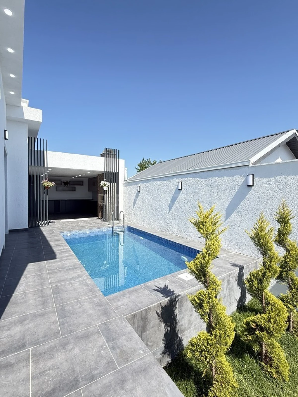 Satılır 4 otaqlı həyət evi 140 m²