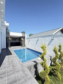 Satılır 4 otaqlı həyət evi 140 m²