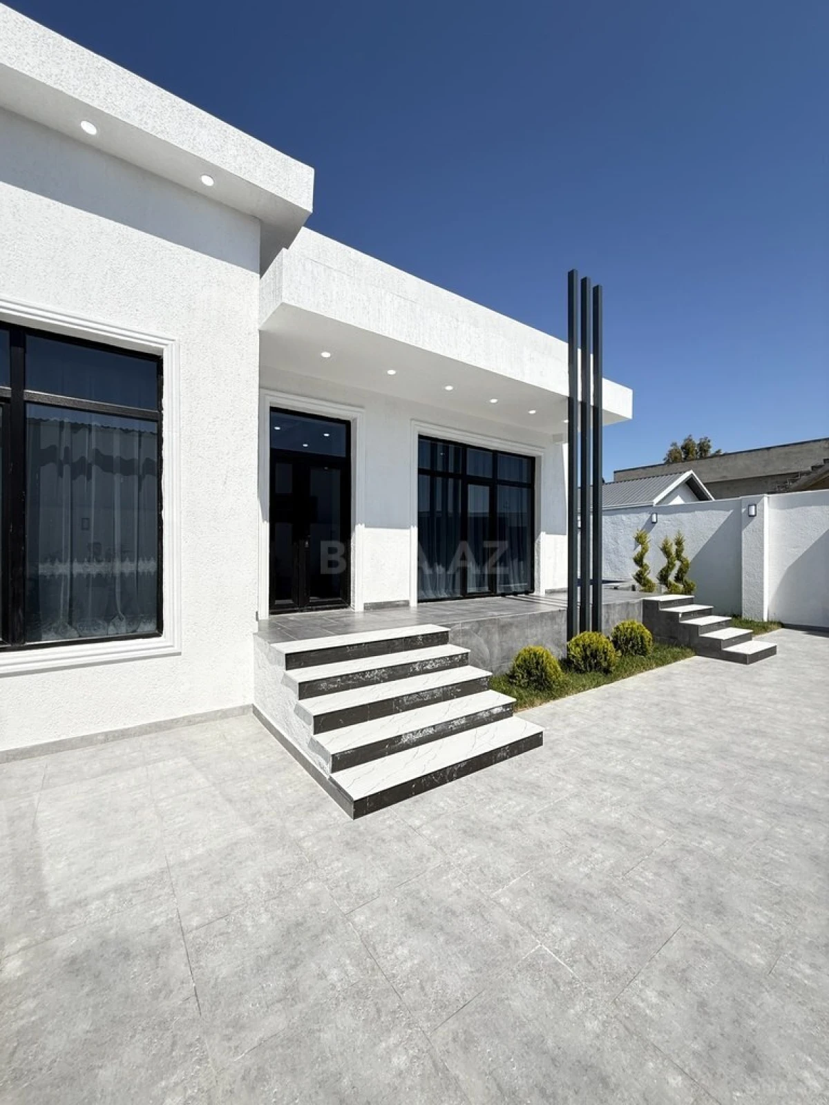 Satılır 4 otaqlı həyət evi 140 m²