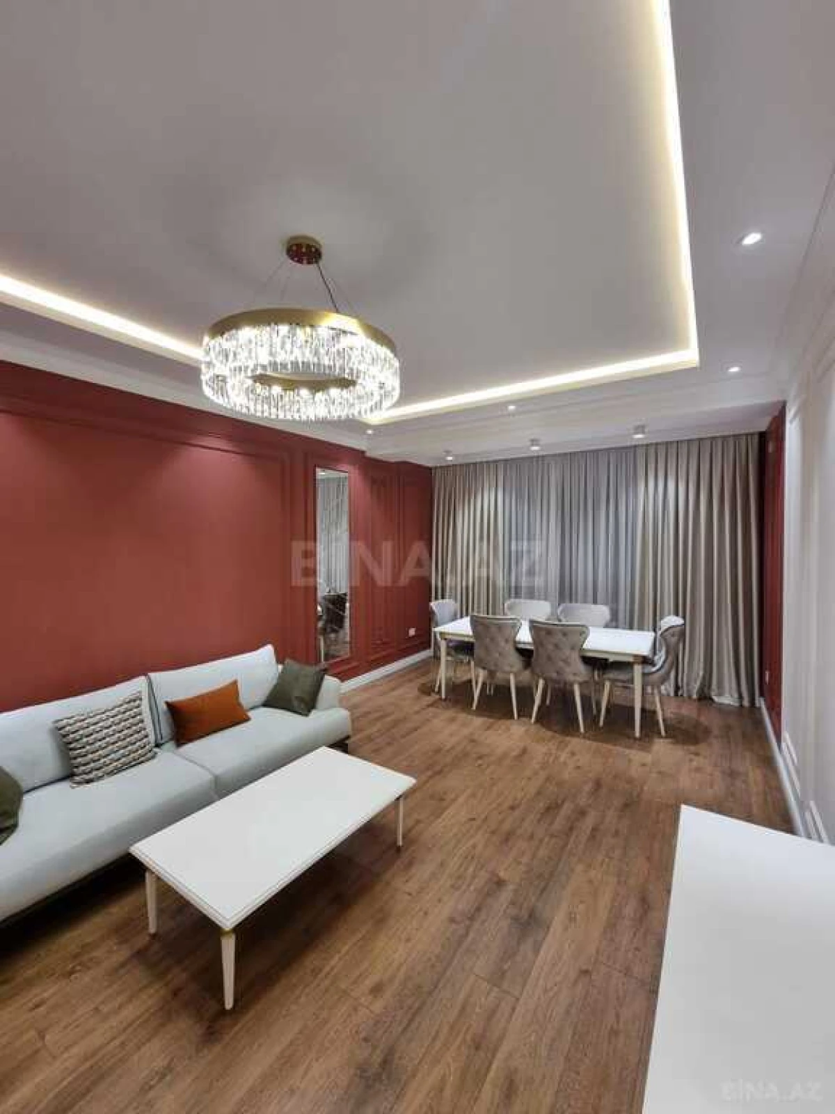 Kirayə verilir 2 otaqlı mənzil 100 m²