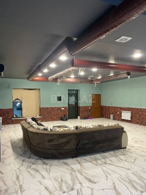 Satılır obyekt 130 m²