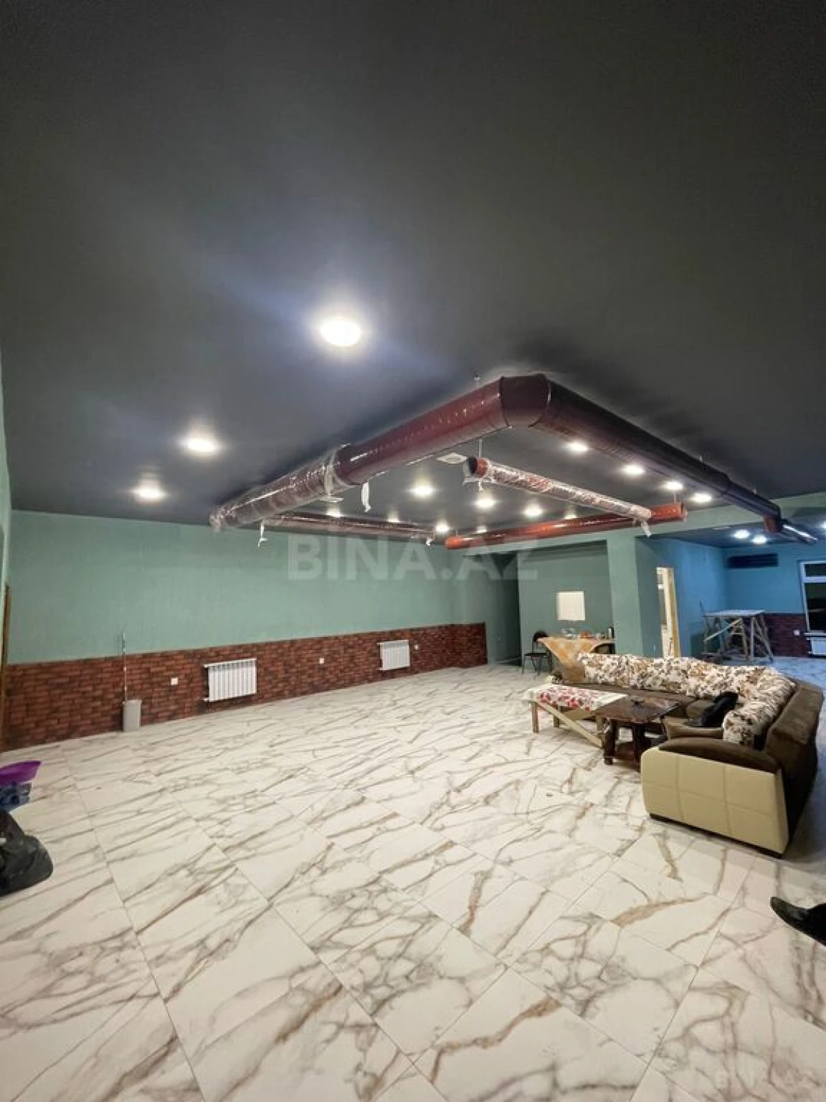 Satılır obyekt 130 m²