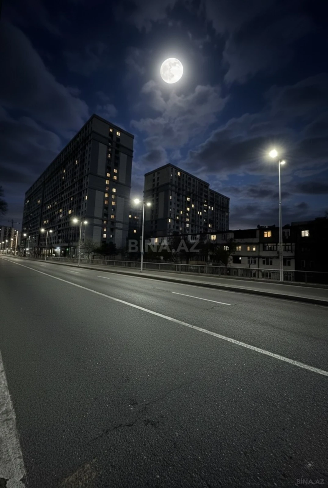 Satılır 3 otaqlı mənzil 126 m²