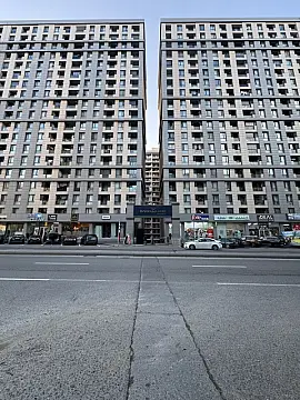 Satılır 3 otaqlı mənzil 126 m²