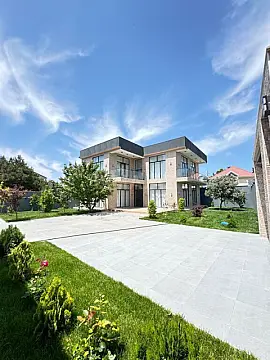 Satılır 6 otaqlı həyət evi 300 m²