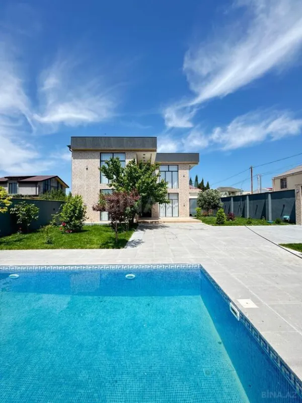 Satılır 6 otaqlı həyət evi 300 m²