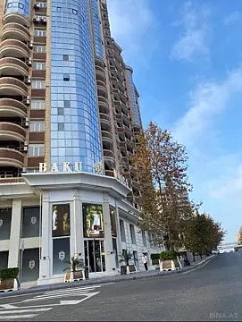 Satılır 3 otaqlı mənzil 135 m² — Bakı, Yasamal qəs. 3 otaq 135.00 m²