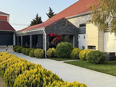 Kirayə verilir 4 otaqlı həyət evi 210 m²