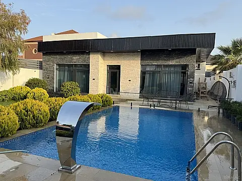 Kirayə verilir 4 otaqlı həyət evi 210 m²