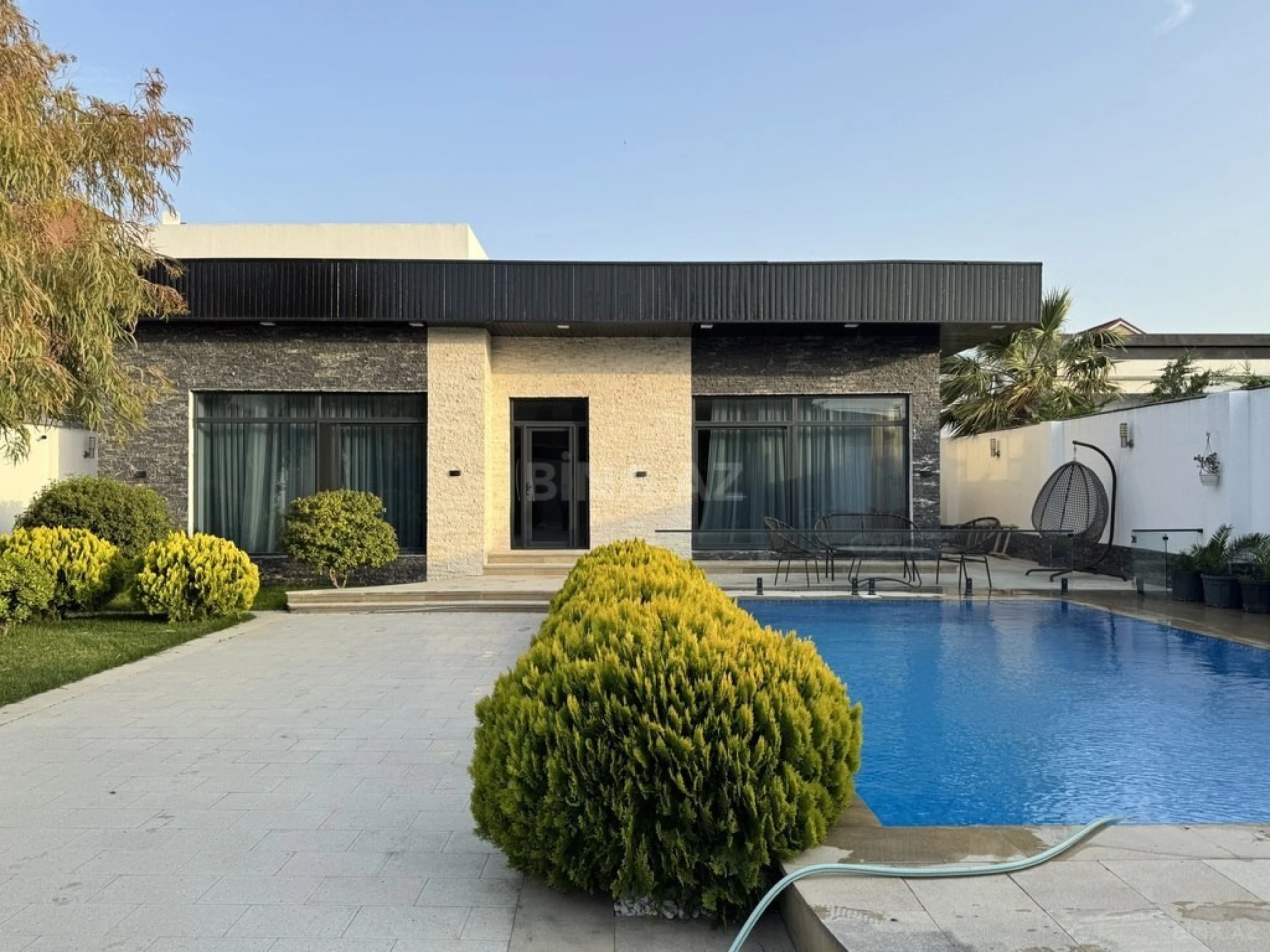 Kirayə verilir 4 otaqlı həyət evi 210 m²