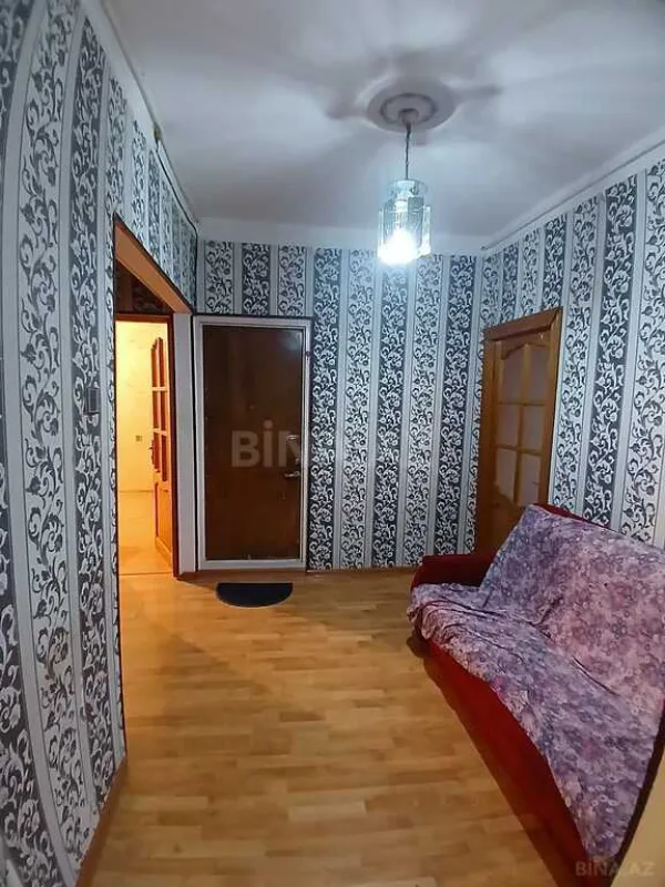 Satılır 4 otaqlı mənzil 95 m²