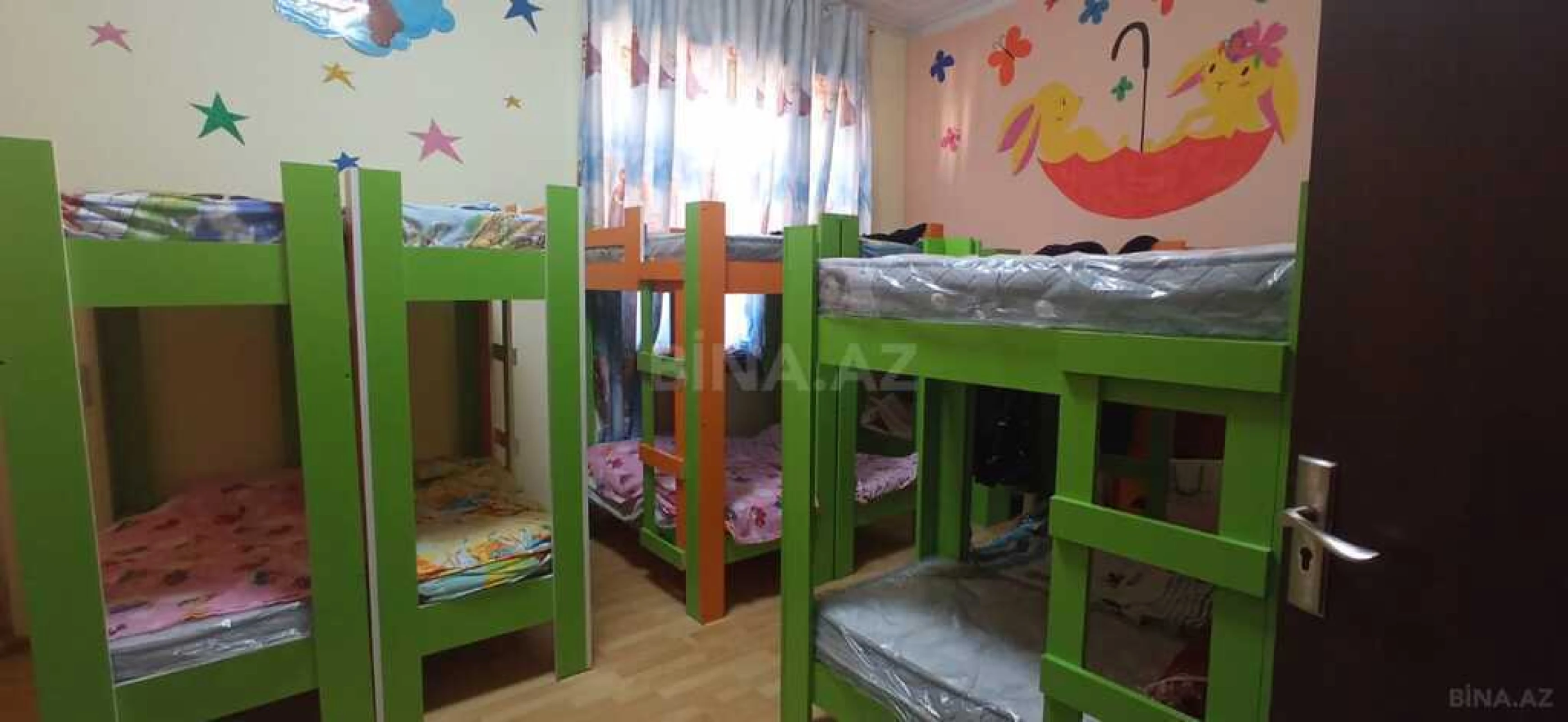 Satılır 7 otaqlı həyət evi 200 m²