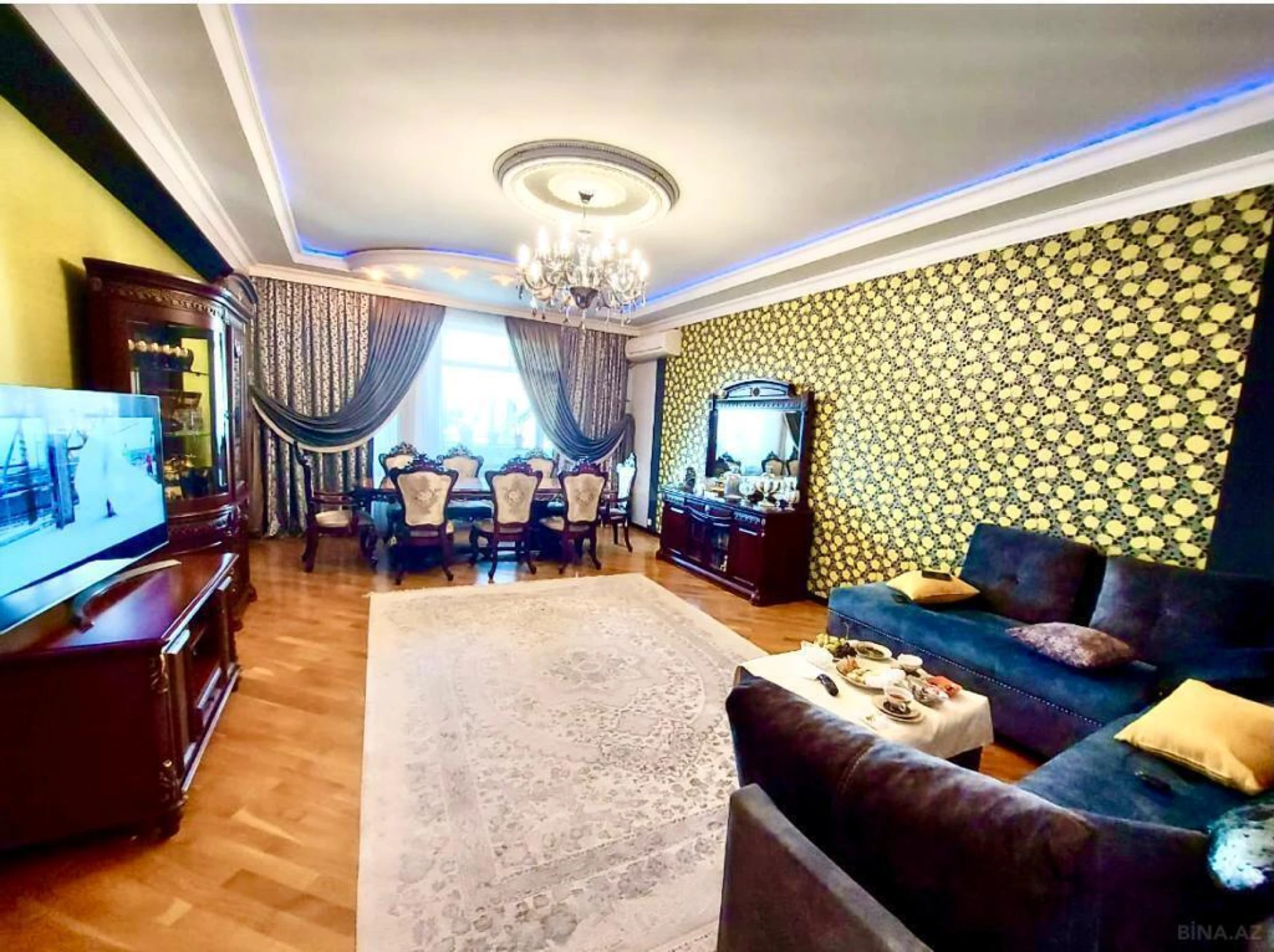 Satılır 4 otaqlı mənzil 150 m²