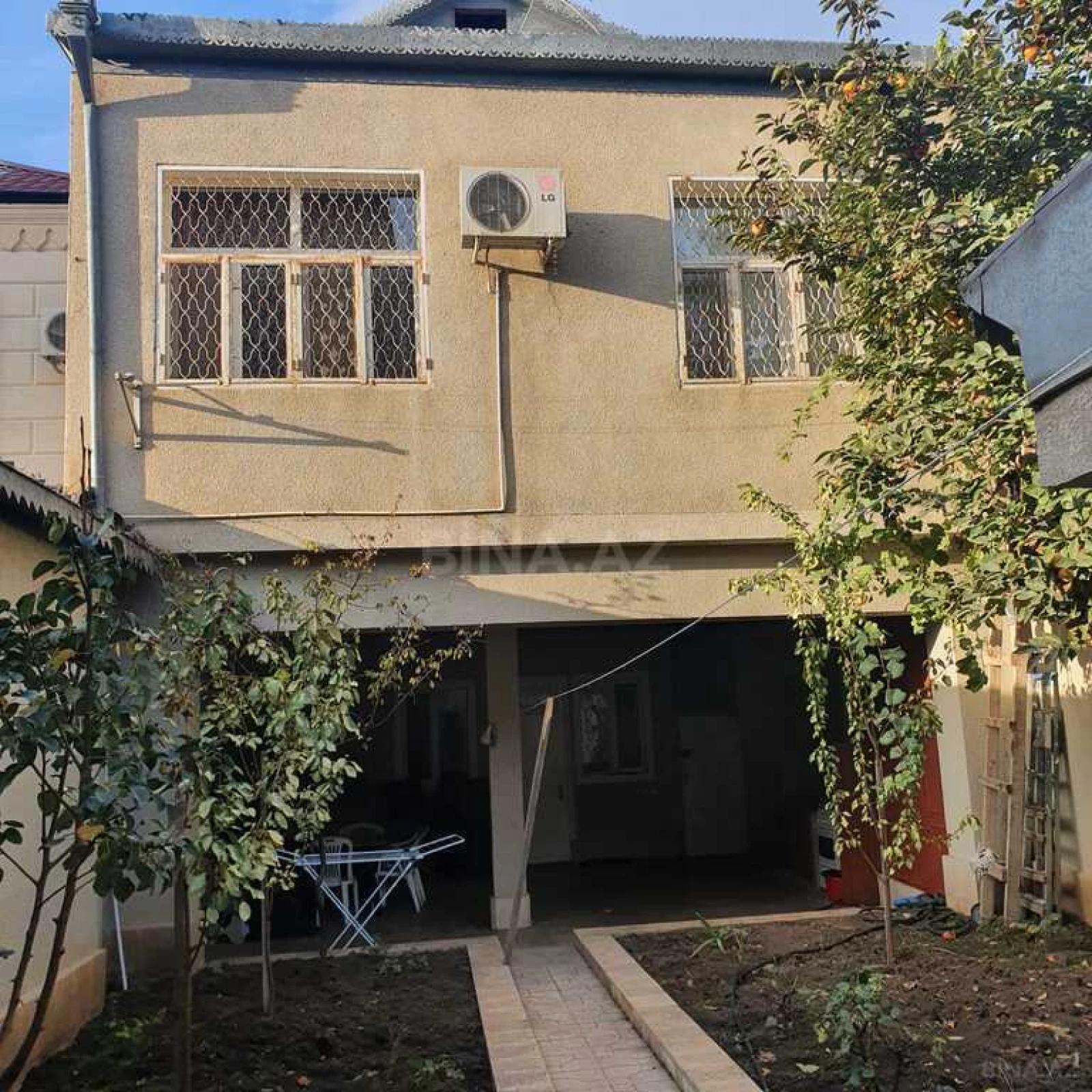 Satılır 5 otaqlı həyət evi 170 m²