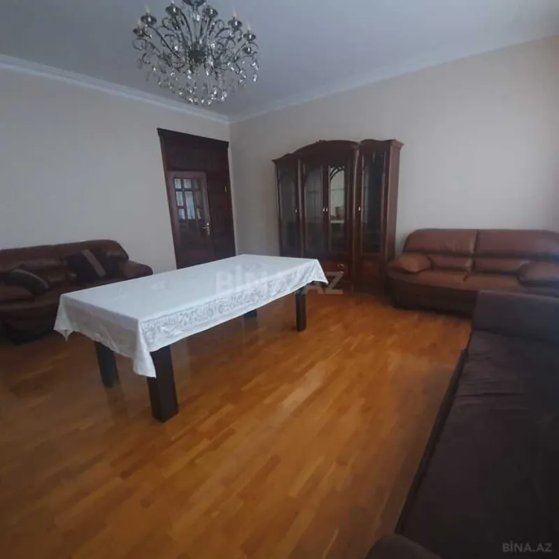 Satılır 5 otaqlı həyət evi 170 m²