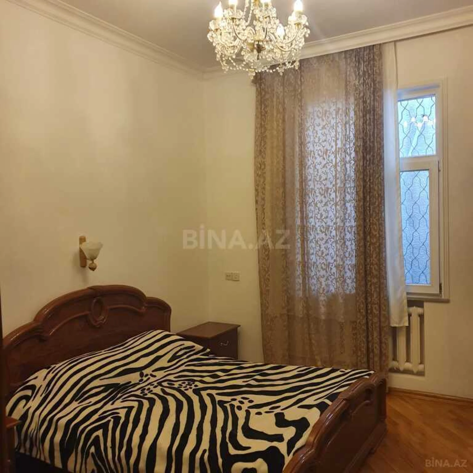 Satılır 5 otaqlı həyət evi 170 m²
