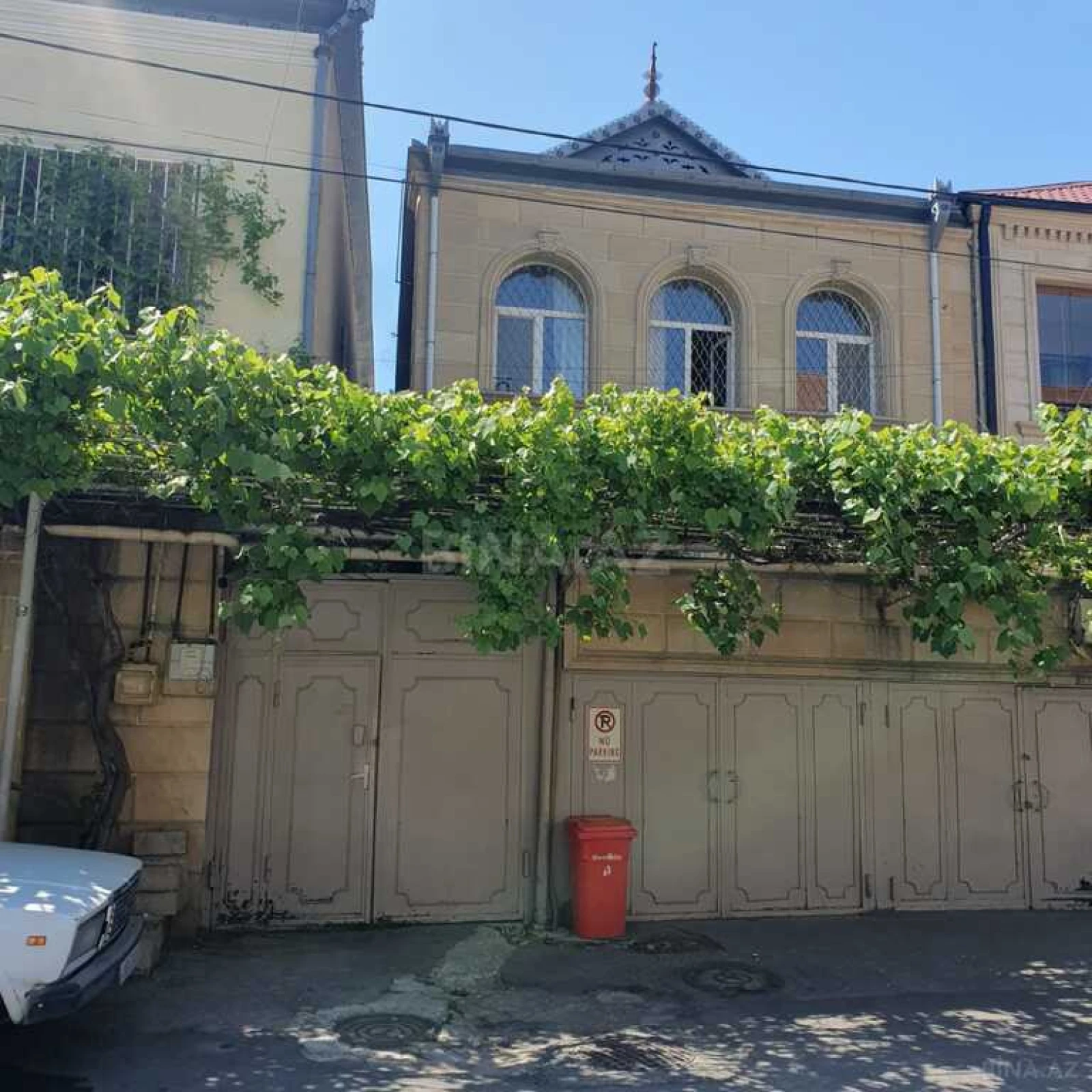 Satılır 5 otaqlı həyət evi 170 m²