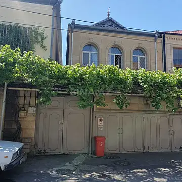 Satılır 5 otaqlı həyət evi 170 m²