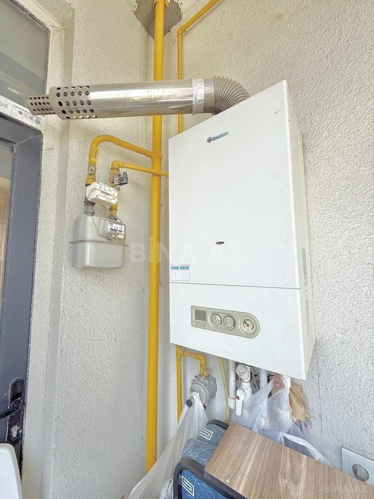 Satılır 2 otaqlı mənzil 57 m²