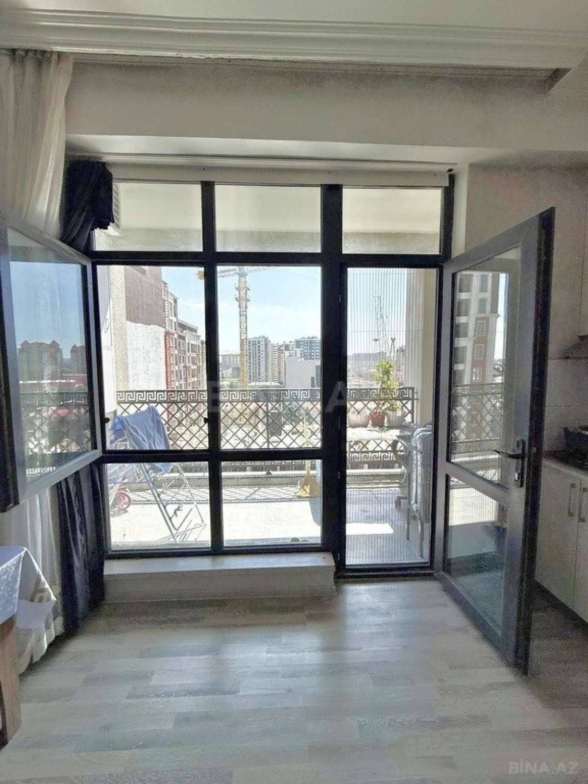 Satılır 2 otaqlı mənzil 57 m²