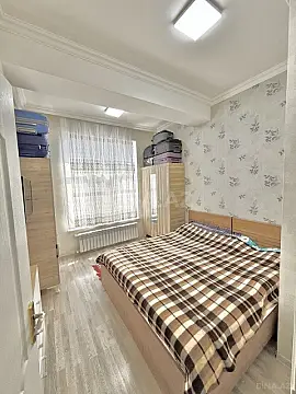 Satılır 2 otaqlı mənzil 57 m²