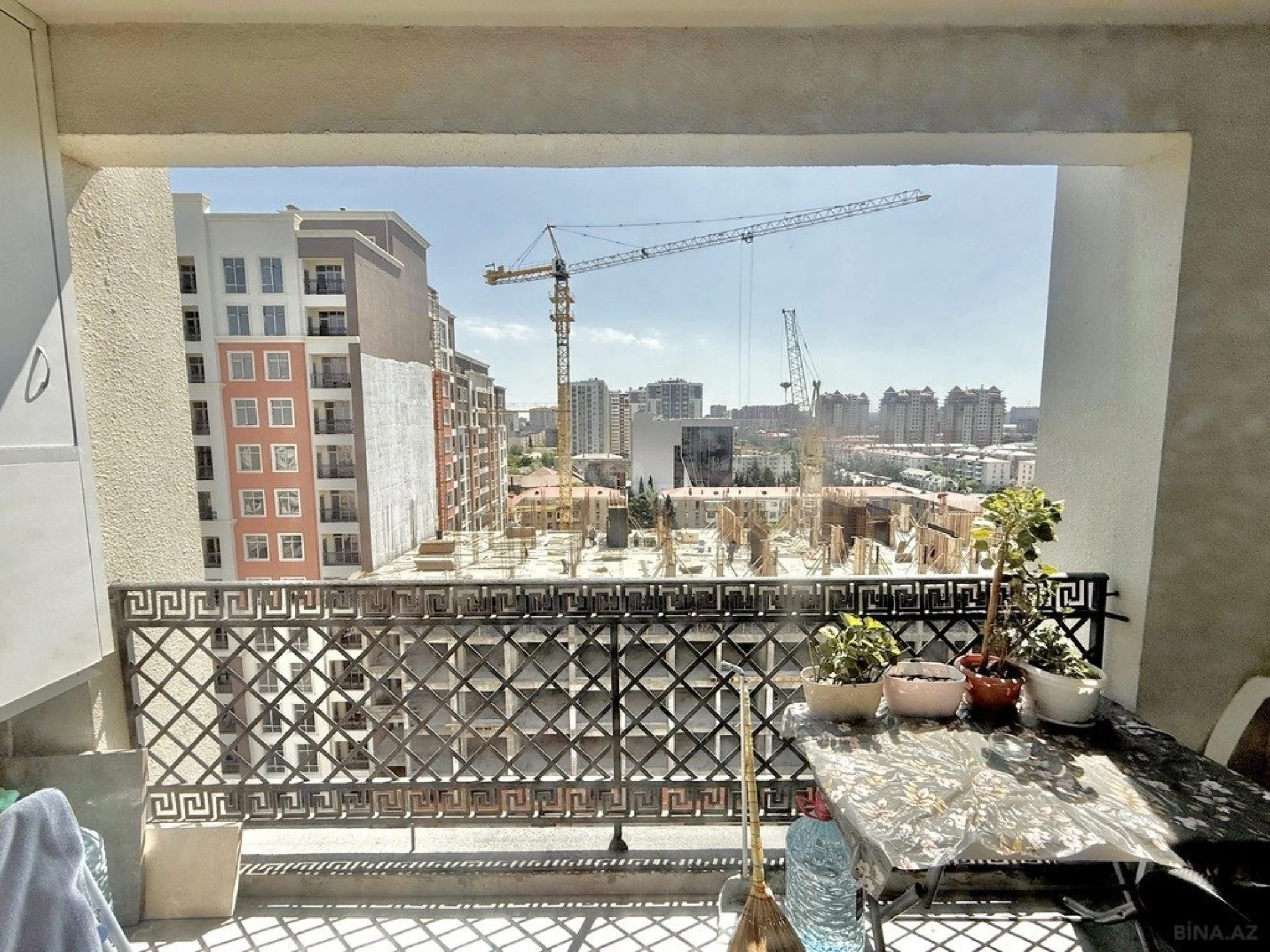 Satılır 2 otaqlı mənzil 57 m²