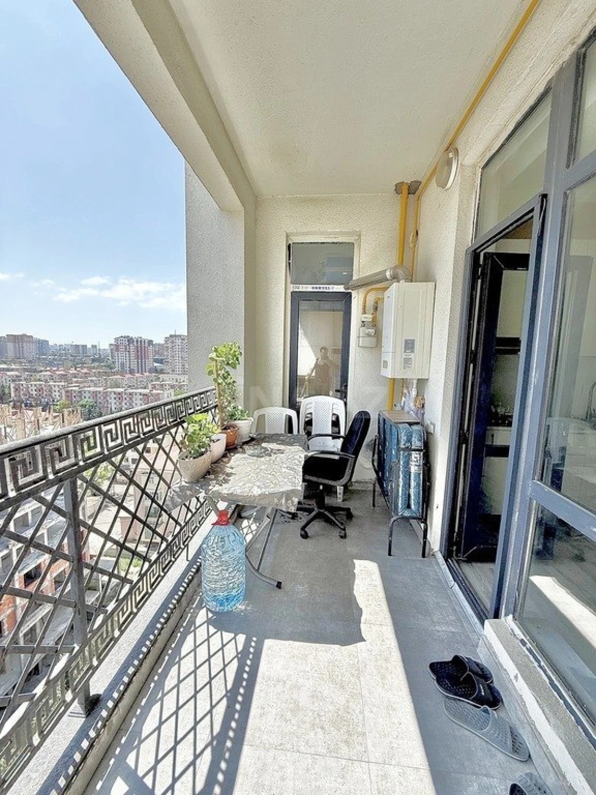Satılır 2 otaqlı mənzil 57 m²