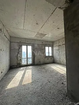 Satılır 3 otaqlı mənzil 175 m²