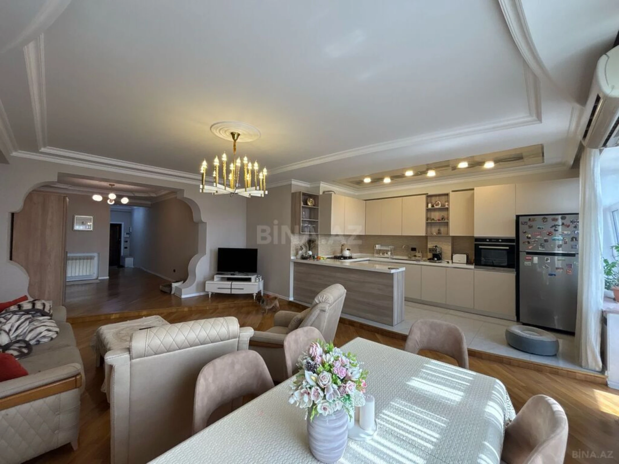 Satılır 3 otaqlı mənzil 117 m²